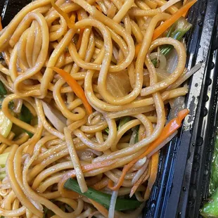 Veggie chow mein