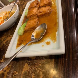 Stir-Fry Tofu in Brown Sauce