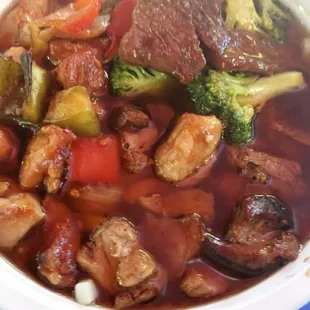 Udon with spicy chicken, beef and veggies
