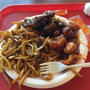 Cold nasty noodles. Cheap chicken entrees. Run away.