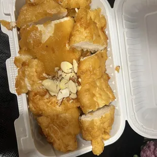 Almond Chicken ordered with No lettuce wife doesn't like it