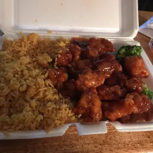 General chicken with fried rice (no pork) egg roll