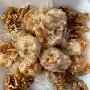 Honey walnut prawns