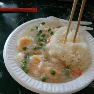 Shrimp with lobster sauce