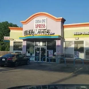 Yuck!! DO NOT EAT HERE