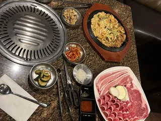 Kalbi King Korean BBQ & Sushi