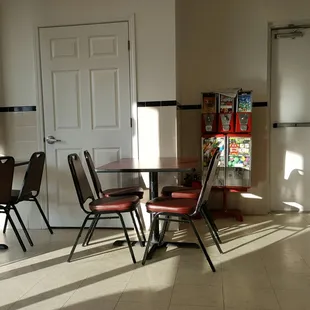 Small dining room / waiting room 4 tables