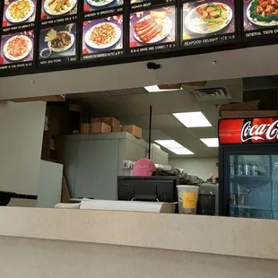 Clean interior just your average Chinese pickup counter