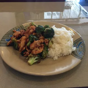 Chicken and Broccoli lunch special--- YES PLEASE. This is truly my favorite place to eat in this area.