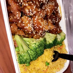 Sesame Chicken Combo, Pork fried rice with no onions.