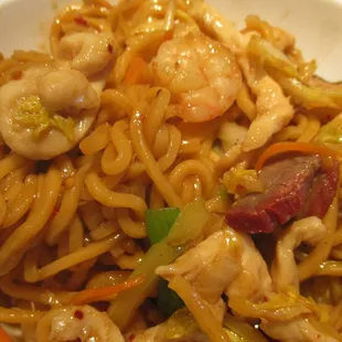 House Special Lo Mein
