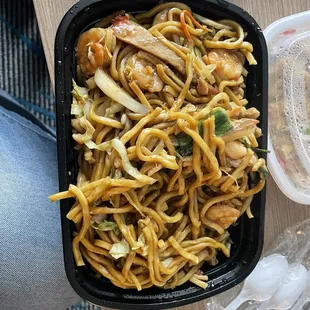 House special low mein