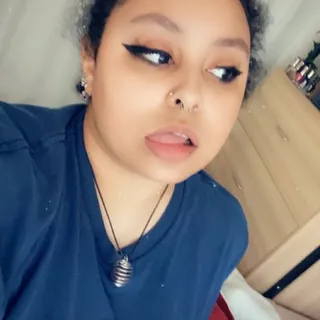 Lexi C.