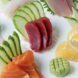 Salmon ,tuna&amp;yallowtail sashimi