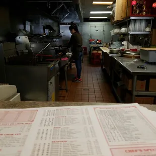 Open counter, open kitchen format