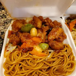 General&apos;s Chicken