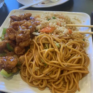L8. Mushroom Chicken Lunch Special