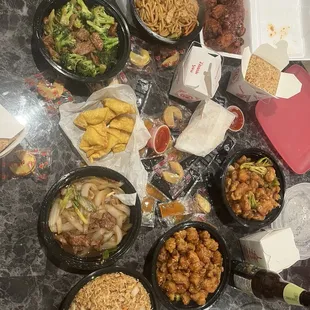 Beef &amp; Broccoli , spicy wings, crab ragoons, general tso chicken, sesame chicken, Mongolian beef, house Lo Mein, chicken fried rice