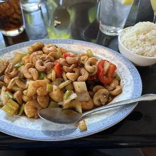 Cashew chicken with rice