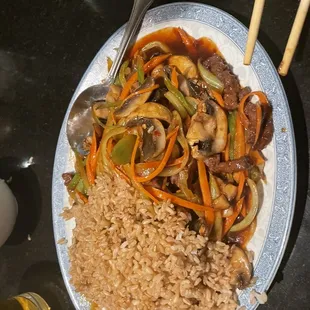 Schezhuan beef w/ mushroom