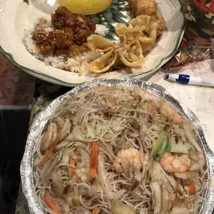 Hong Kong Noodle with Shrimp.  Crab Rangoons and sesame chicken.