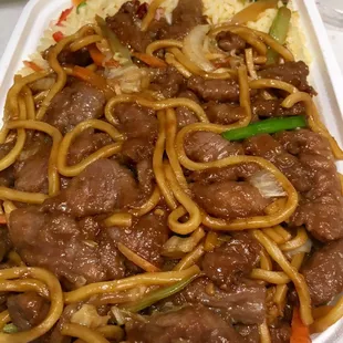 Beef lo mein