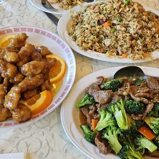 4/8/24 orange chicken was a yummy standout! Fried rice had hard clumps of rice. Broccoli beef was OK