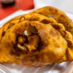 A10 Scallion Pie 2 pieces,Pie with green onions and then fried them