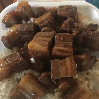 F9. Pork Belly Braised in Brown Sauce Rice