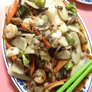 F12. Spicy Fried Rice Cake With Shrimp