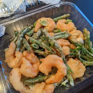 Salt and pepper prawns