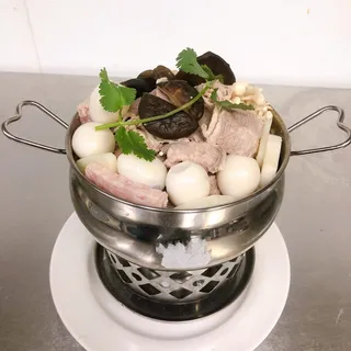 94. Chinese Royal Hotpot
