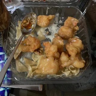 35. Walnut Shrimp 22pc)