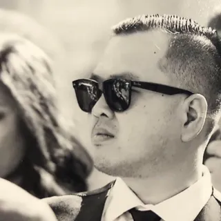 Khoa H.