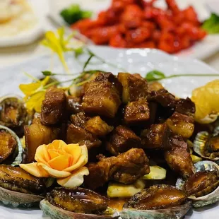 Braised Pork Belly with Fresh Abalones