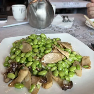 V10 King Oyster Mushroom W.Edamame