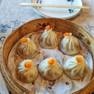 D7 Pork & Shrimp Xiaolong Bao