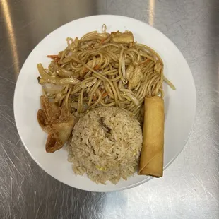 Chicken Lo Mein