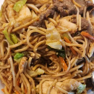 House Chow Mein