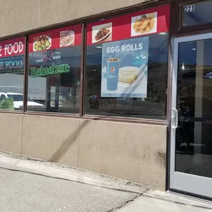 the outside of the restaurant