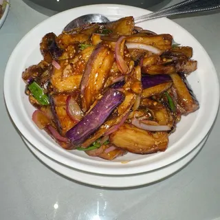 Eggplant with Spicy garlic Sauce