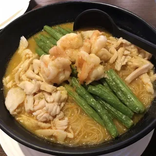 Singapore Style Noodle Soup