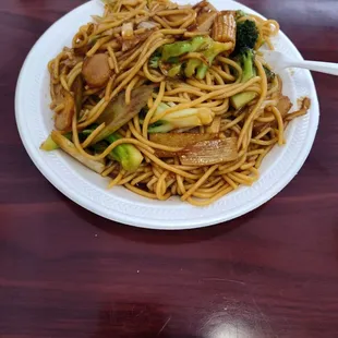 Chicken Lo Mein