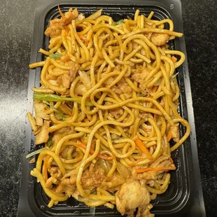 Chicken Lo Mein