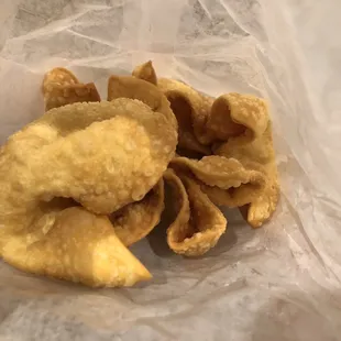 04/24/2021 - Crab Rangoon (6pcs) $6.55. No flavor. Jus imitation crab &amp; cream cheese fried in won ton. Blah