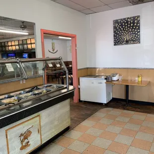 sushi and sashimi, interior
