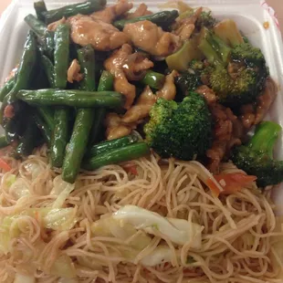 Beef and broccoli and string beans and chicken with chow mein.