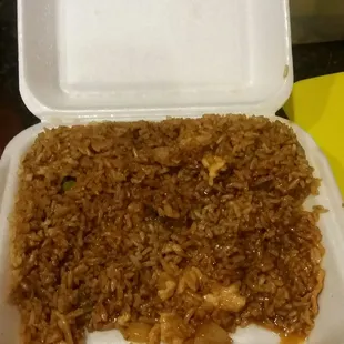 To much rice put under the main dish side of the container -Not a great deal because it's 80% rice/20% main dish!