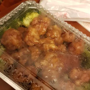 General Tso&apos;s chicken. A symphony of blandness.
