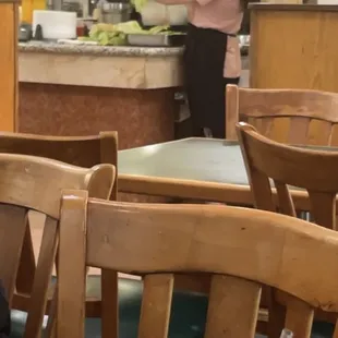 Touching lettuce with no gloves after touching a trash can